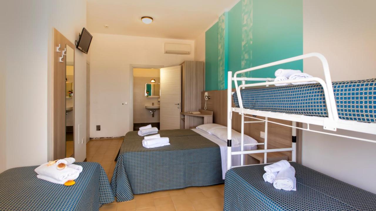 Hotel President'S 페자로 외부 사진